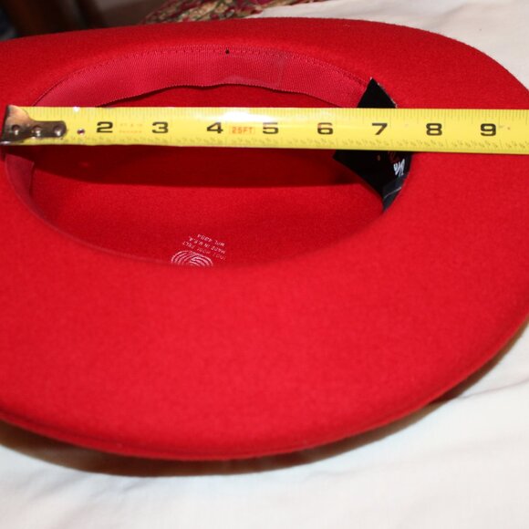 Hat by Sonni - Picture 5 of 6